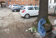 Degrado del parcheggio di via Gaspare Landi, interrogazione di Paparo al sindaco